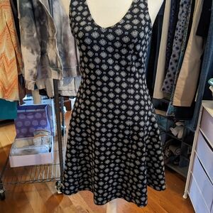 Abercrombie & Fitch Black and White Geometric Mini Dress